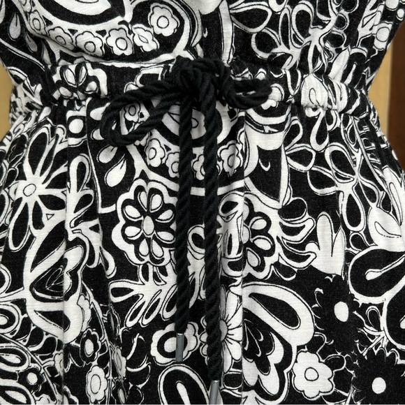 T by Talbots Sleeveless Black & White Casual Knit Dress With Drawstring Waist SP - Picture 14 of 15